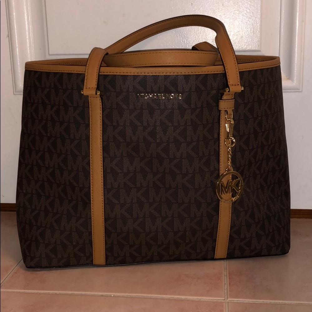 Michael Kors Logo handbag